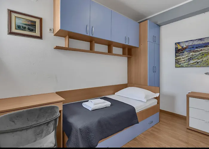 San Marino * מאקרסקה