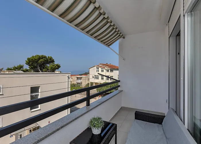 San Marino מאקרסקה