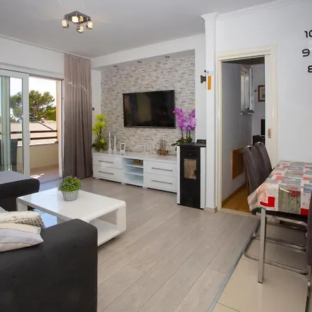 Apartment San Marino Makarska