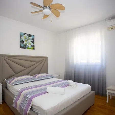 Apartment San Marino