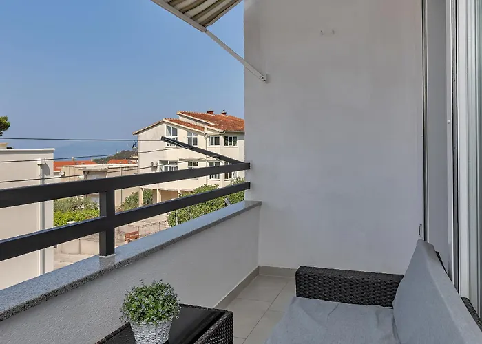 San Marino Makarska